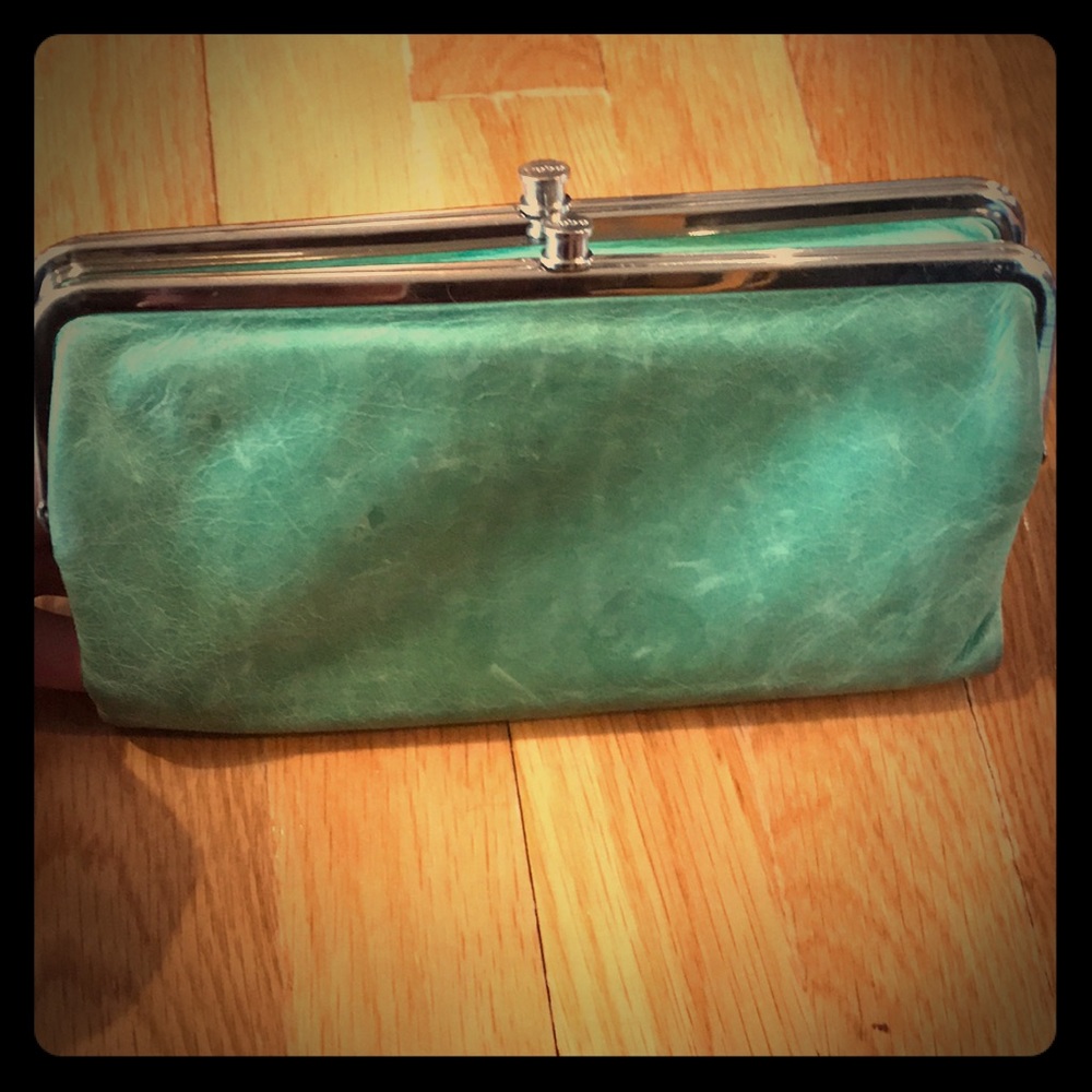 Hobo clutch wallet sea foam green